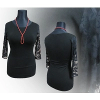 Bluzka Laura - gładka z rękawami z koronki